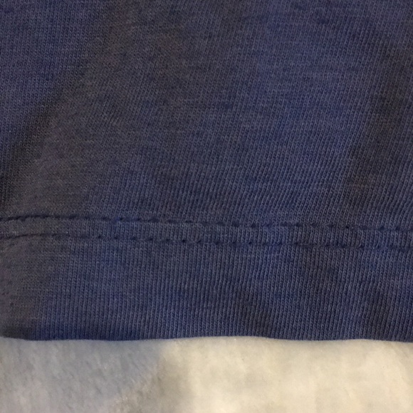 Rolling Ocean Waves Mens Shortsleeved Tee Size Medium Soft Wash Old Navy Resale - Picture 11 of 13